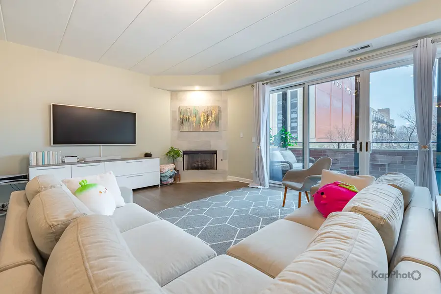 1332 W Madison Street #2W, Chicago, IL 60607 - #2