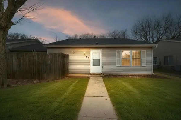 80 Fernwood Drive #O, Bolingbrook, IL 60440