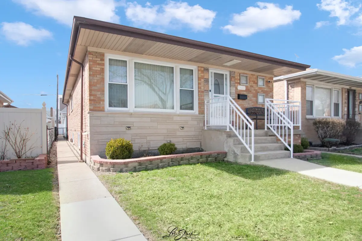 11046 S Ewing Avenue, Chicago, IL 60617 - #1