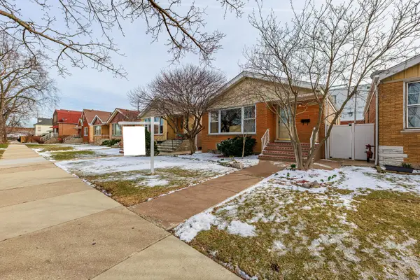 3633 W 58th Place, Chicago, IL 60629