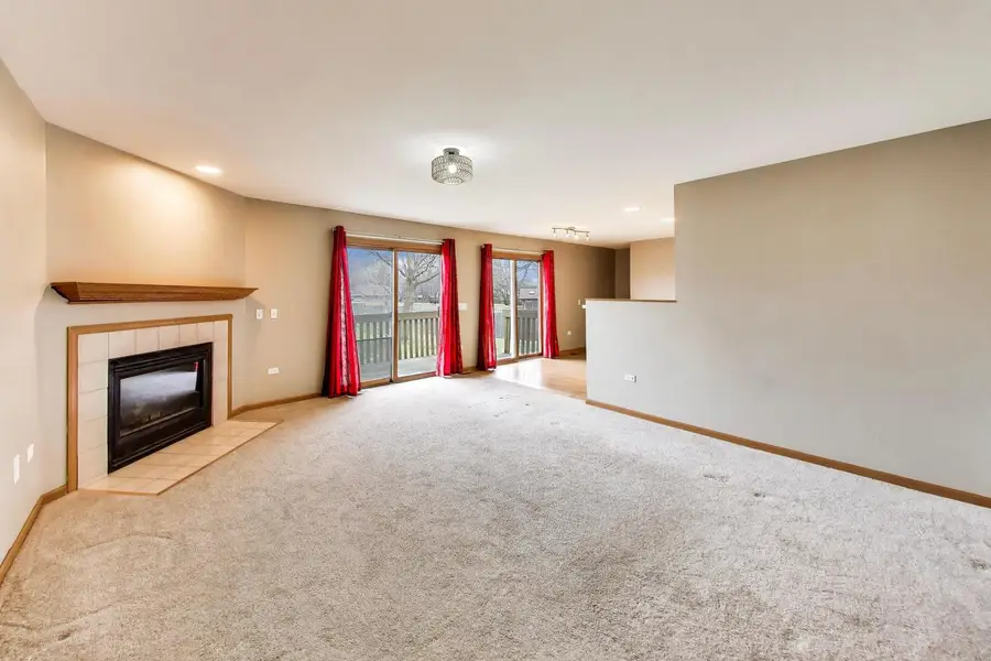 367 Stonington Place #367, South Elgin, IL 60177 - #3