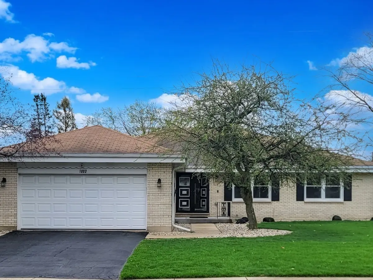 1003 W Hintz Road, Arlington Heights, IL 60004 - #1