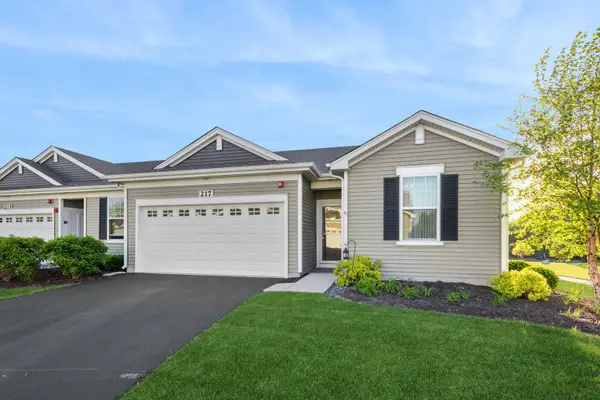 217 Sussex Court, North Aurora, IL 60542