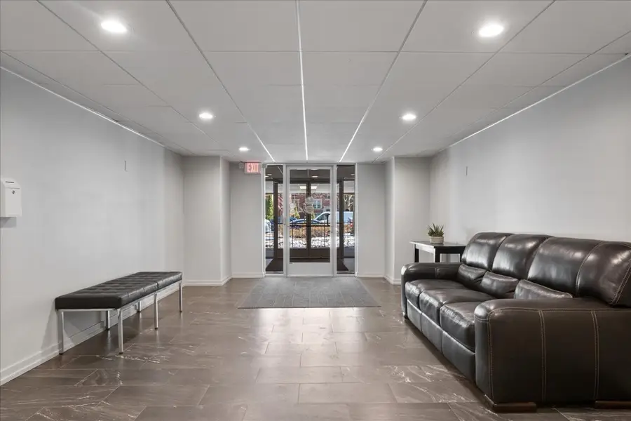 1310 Maple Avenue #5C, Evanston, IL 60201 - #3