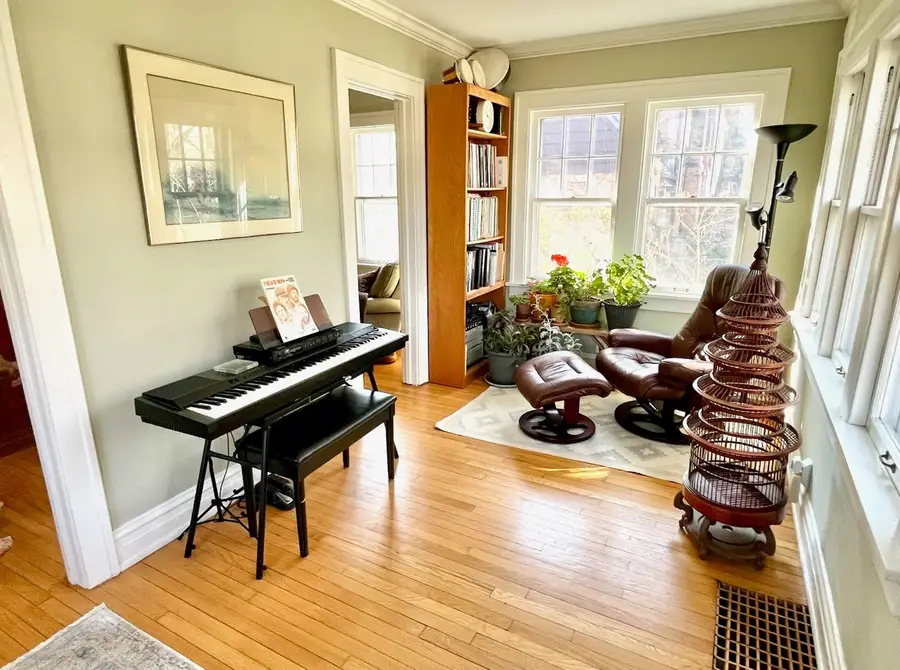 2437 Marcy Avenue, Evanston, IL 60201 - #3