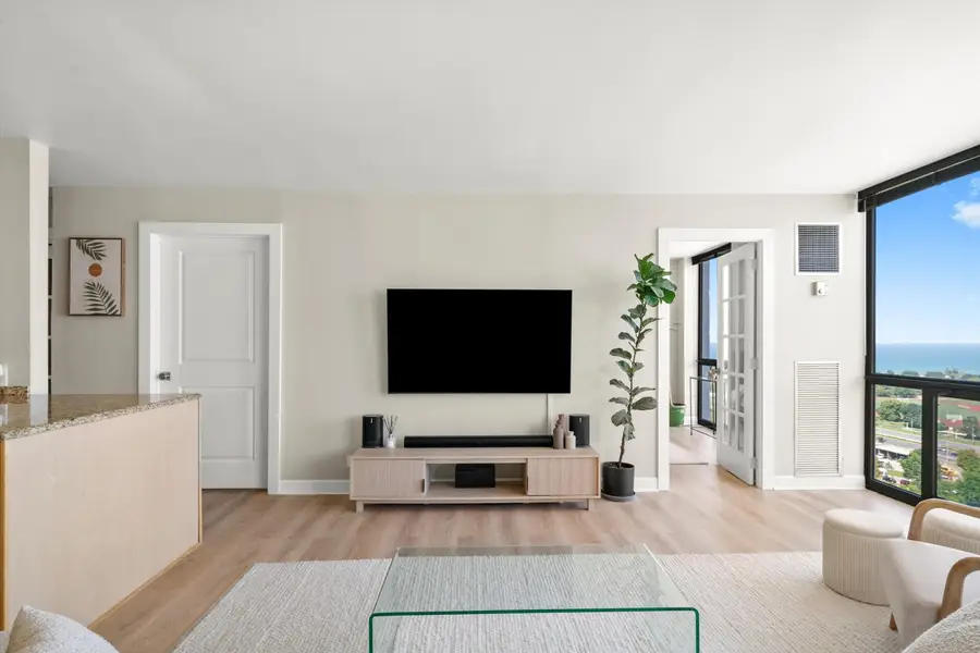 4343 N Clarendon Avenue #2104, Chicago, IL 60613 - #3