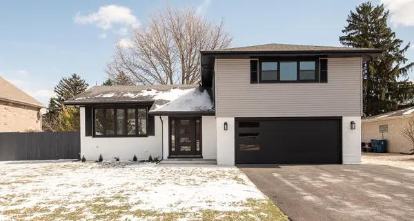 10433 S 83rd Avenue, Palos Hills, IL 60465