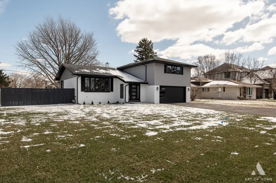 10433 S 83rd Avenue, Palos Hills, IL 60465 - #3