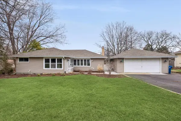 1335 S Villa Avenue, Villa Park, IL 60181