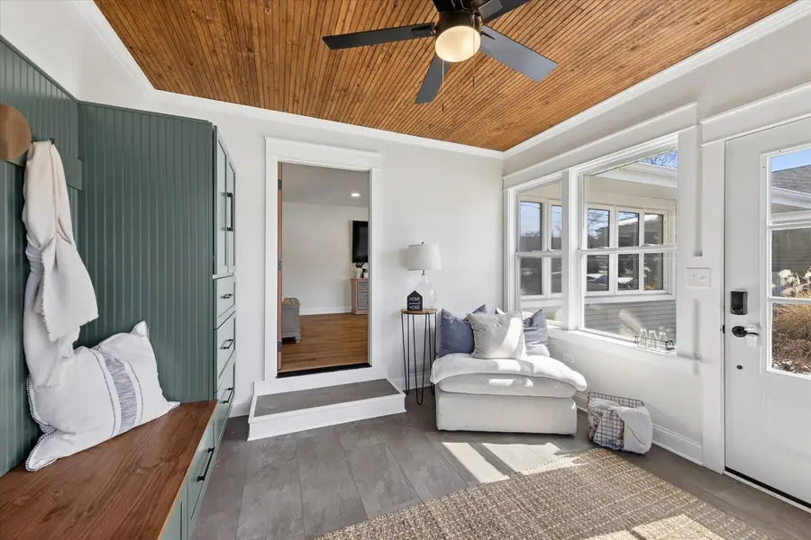 1335 S Villa Avenue, Villa Park, IL 60181 - #3