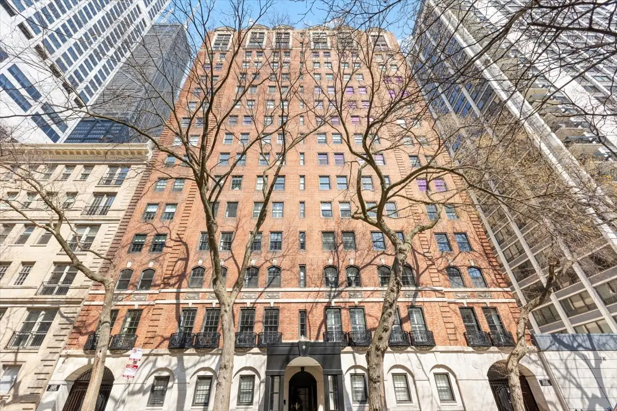 210 E Pearson Street #4C, Chicago, IL 60611 - #1