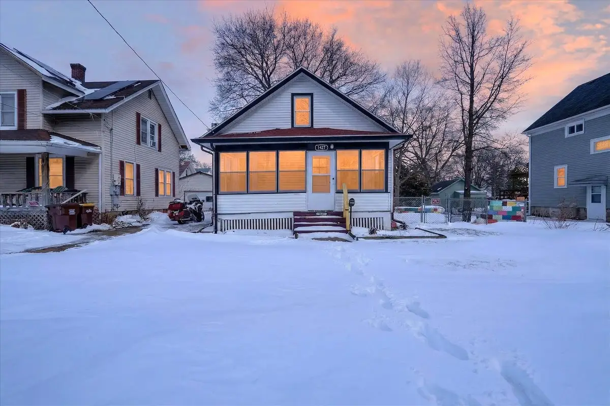 1427 N Court Street, Rockford, IL 61103 - #1