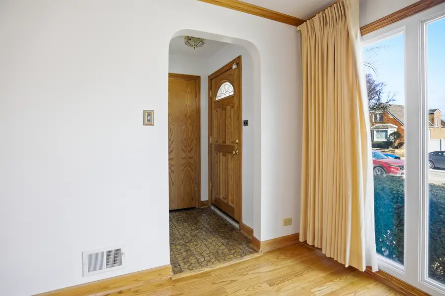 10424 S Forest Avenue, Chicago, IL 60628 - #2