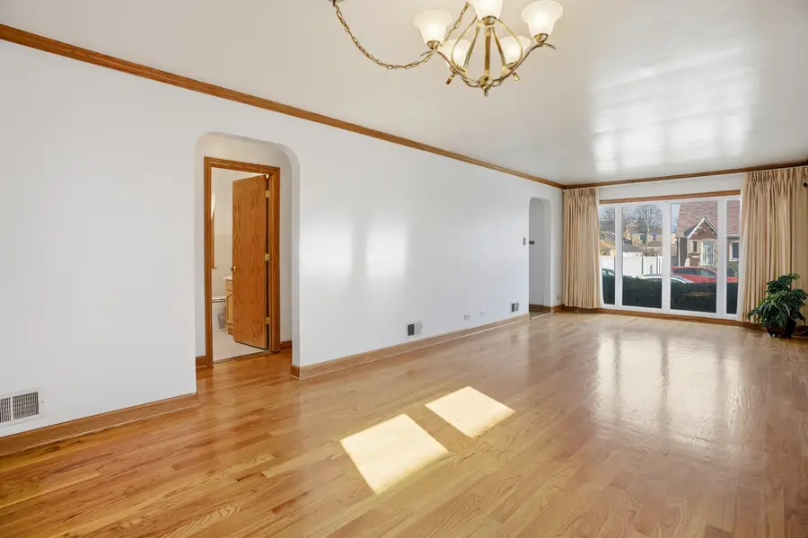 10424 S Forest Avenue, Chicago, IL 60628 - #3