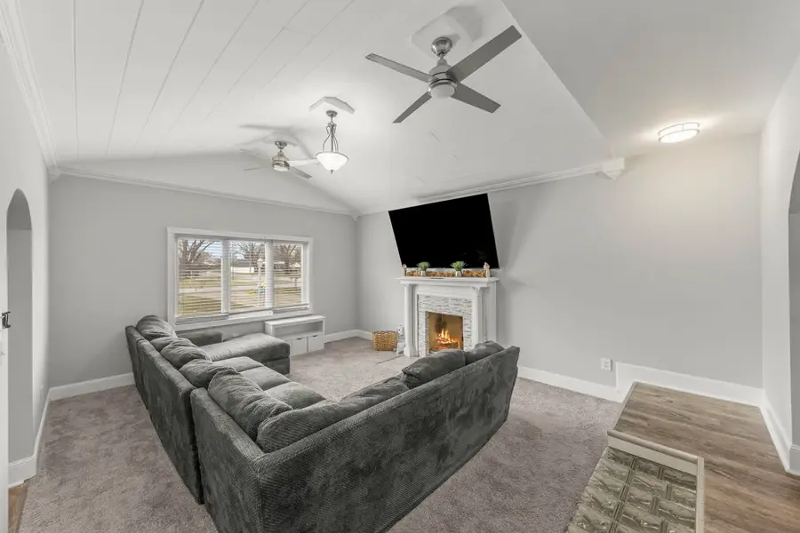 916 Barber Lane, Joliet, IL 60435 - #3