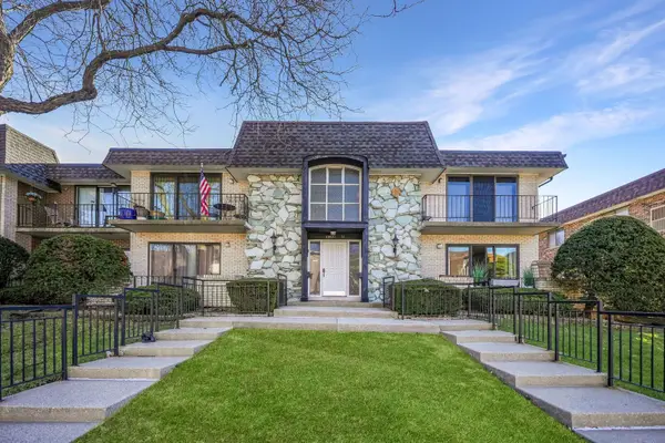 10411 S Komensky Avenue #101B, Oak Lawn, IL 60453