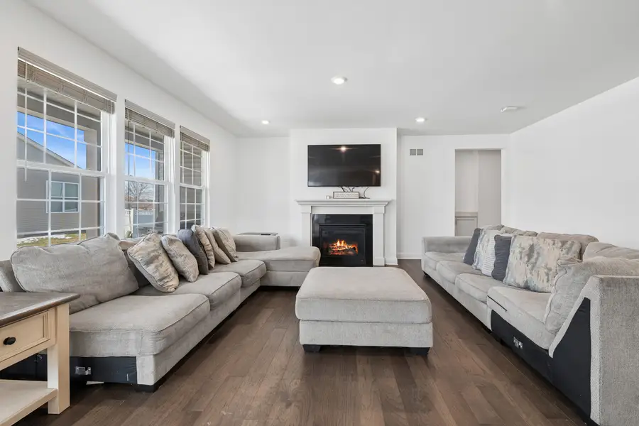 807 Back Bay Court, Minooka, IL 60447 - #2