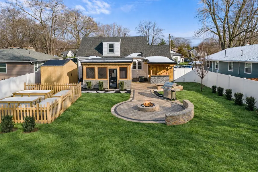 1025 Queen Anne Street, Woodstock, IL 60098 - #2