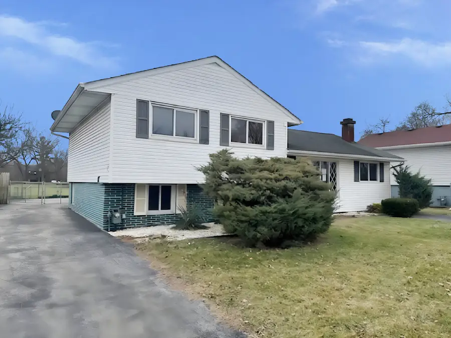 202 E Rose Street, Glenwood, IL 60425 - #2