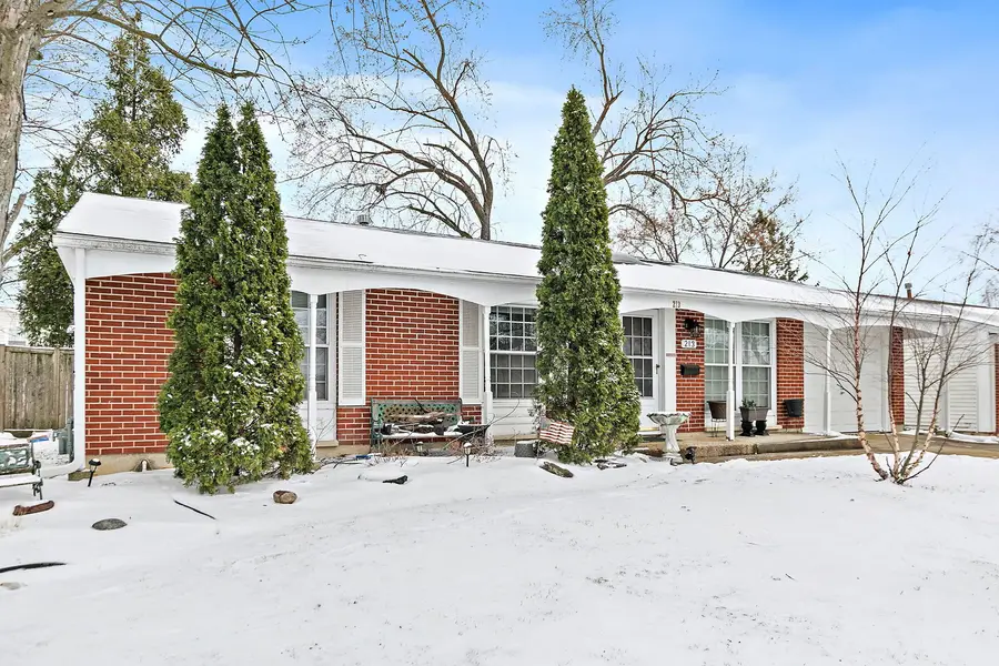 213 Villa Road, Streamwood, IL 60107 - #2