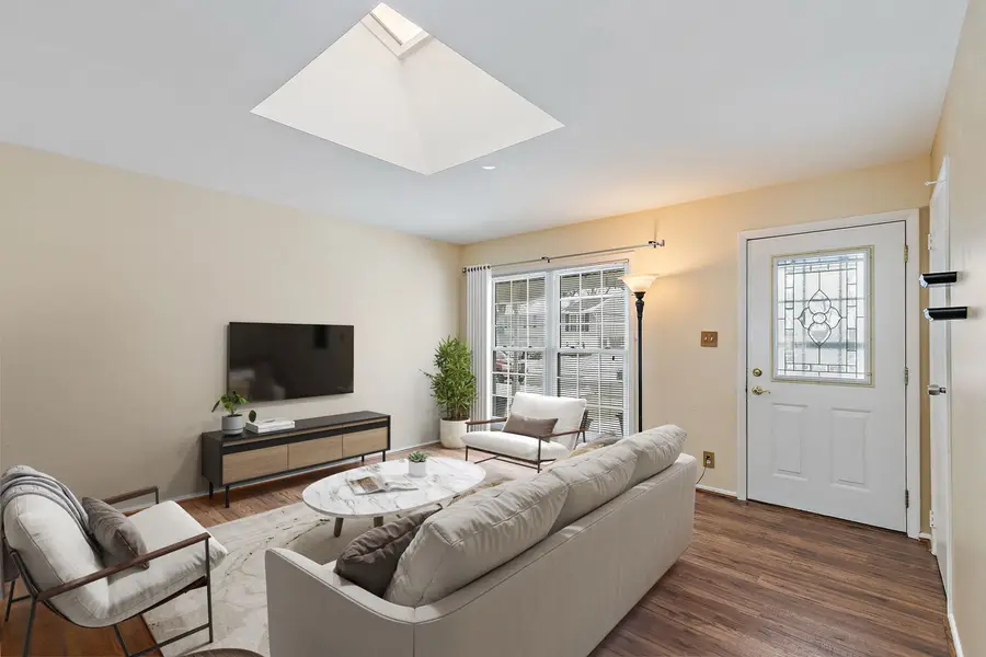 213 Villa Road, Streamwood, IL 60107 - #3