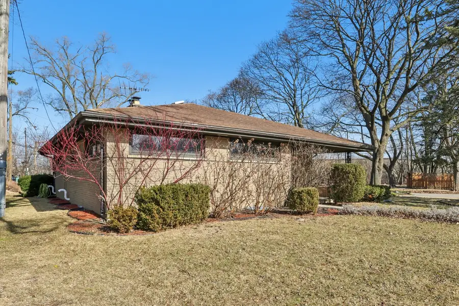 6890 N Loron Avenue, Chicago, IL 60646 - #2