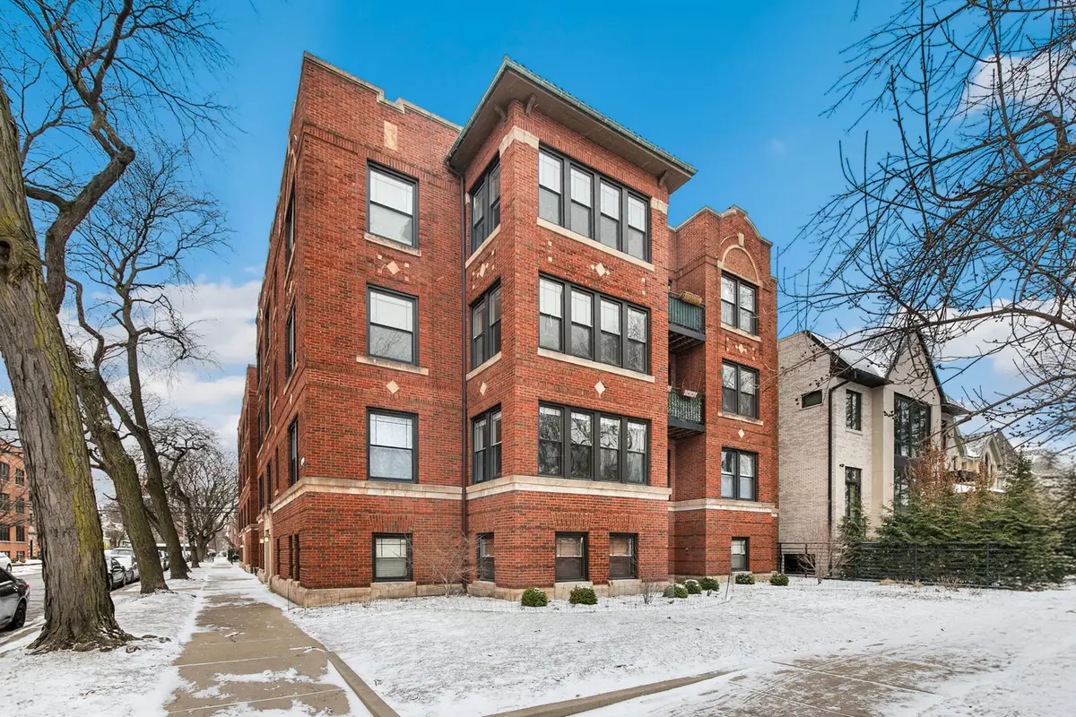 1504 W Cullom Avenue #A2, Chicago, IL 60613 - #1