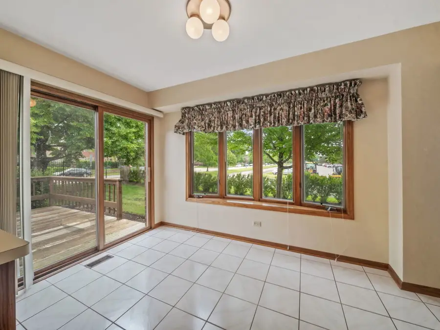 1775 Lakeview Drive #A, Wheeling, IL 60090 - #2