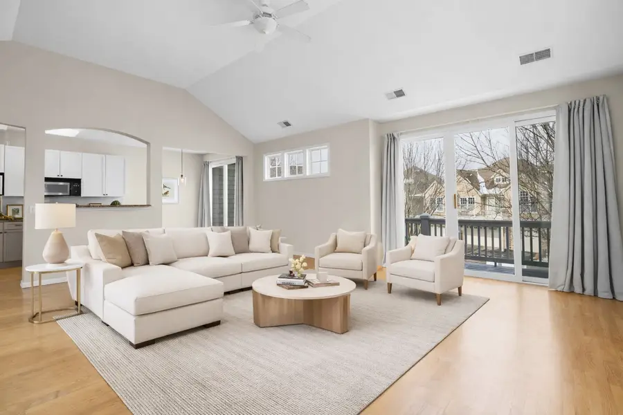 360 Promontory Lane #B, Wauconda, IL 60084 - #3