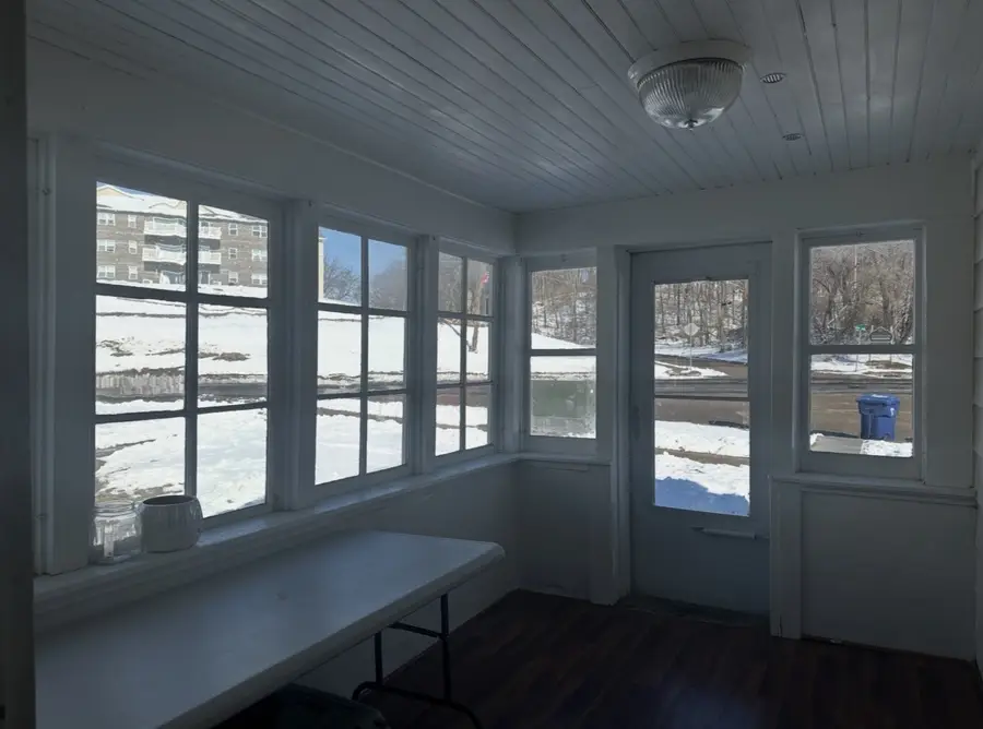 747 1st Avenue, Clinton, IA 52732 - #2