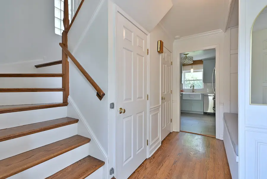 593 S Edgewood Avenue, Elmhurst, IL 60126 - #3