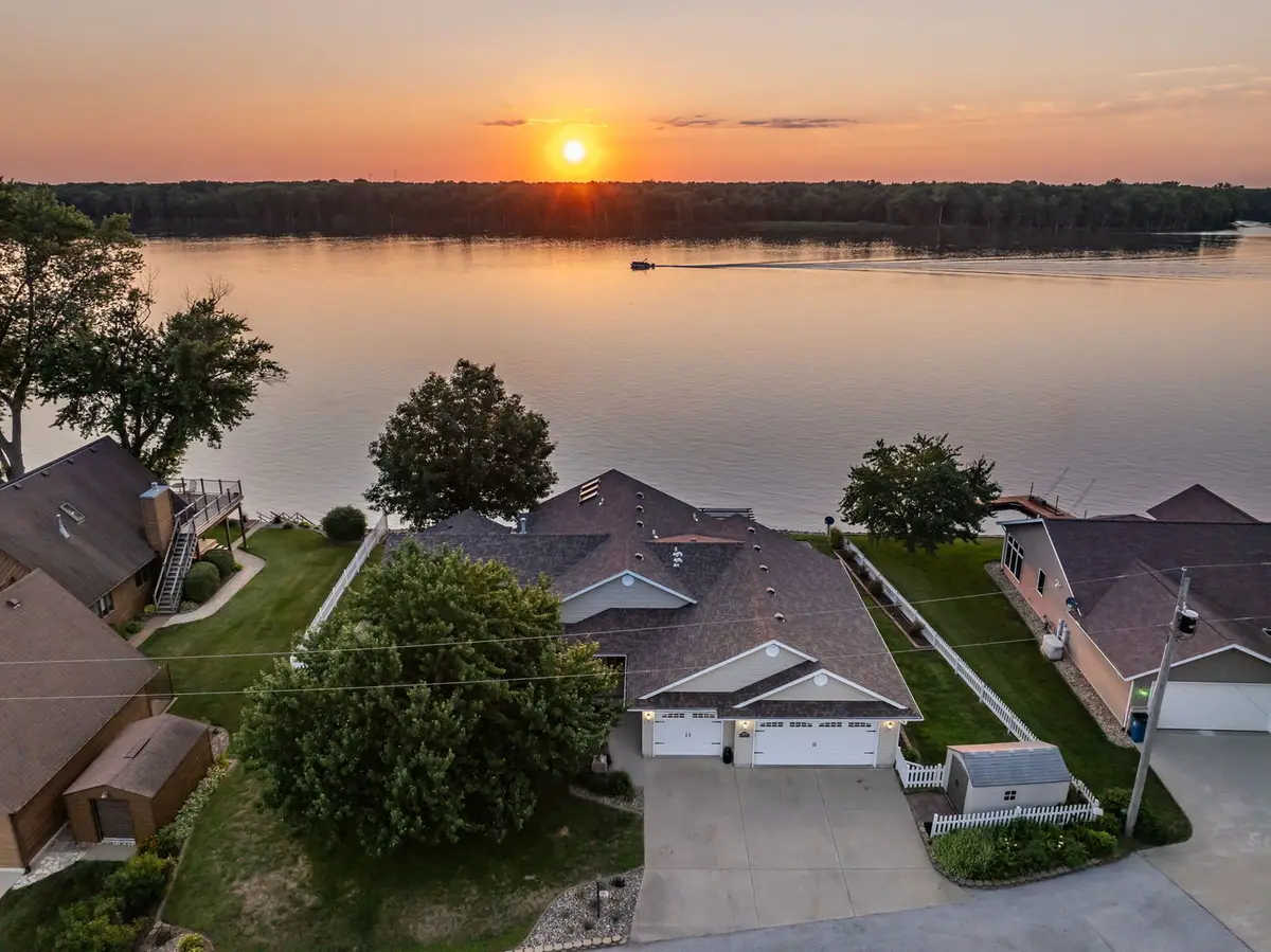 21904 River Road N, Cordova, IL 61242 - #1