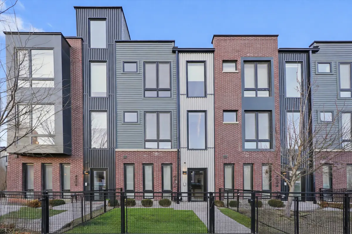 4250 W Belmont Avenue #3, Chicago, IL 60641 - #1