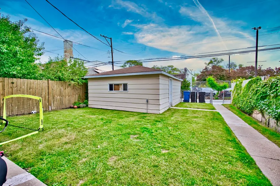 6609 N Artesian Avenue, Chicago, IL 60645 - #3