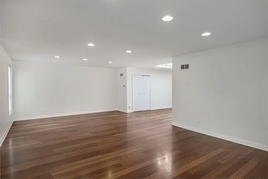 9200 Kedvale Avenue, Skokie, IL 60076 - #2