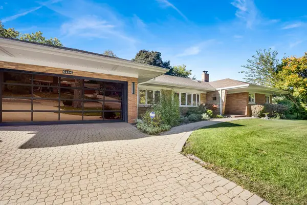 6444 N Knox Avenue, Lincolnwood, IL 60712