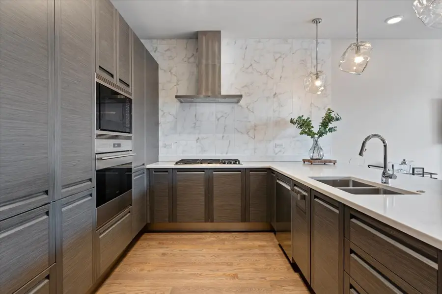 4958 N Western Avenue #2, Chicago, IL 60625 - #3