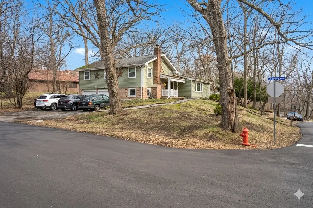 714 Elmwood Drive, Carpentersville, IL 60110 - #1