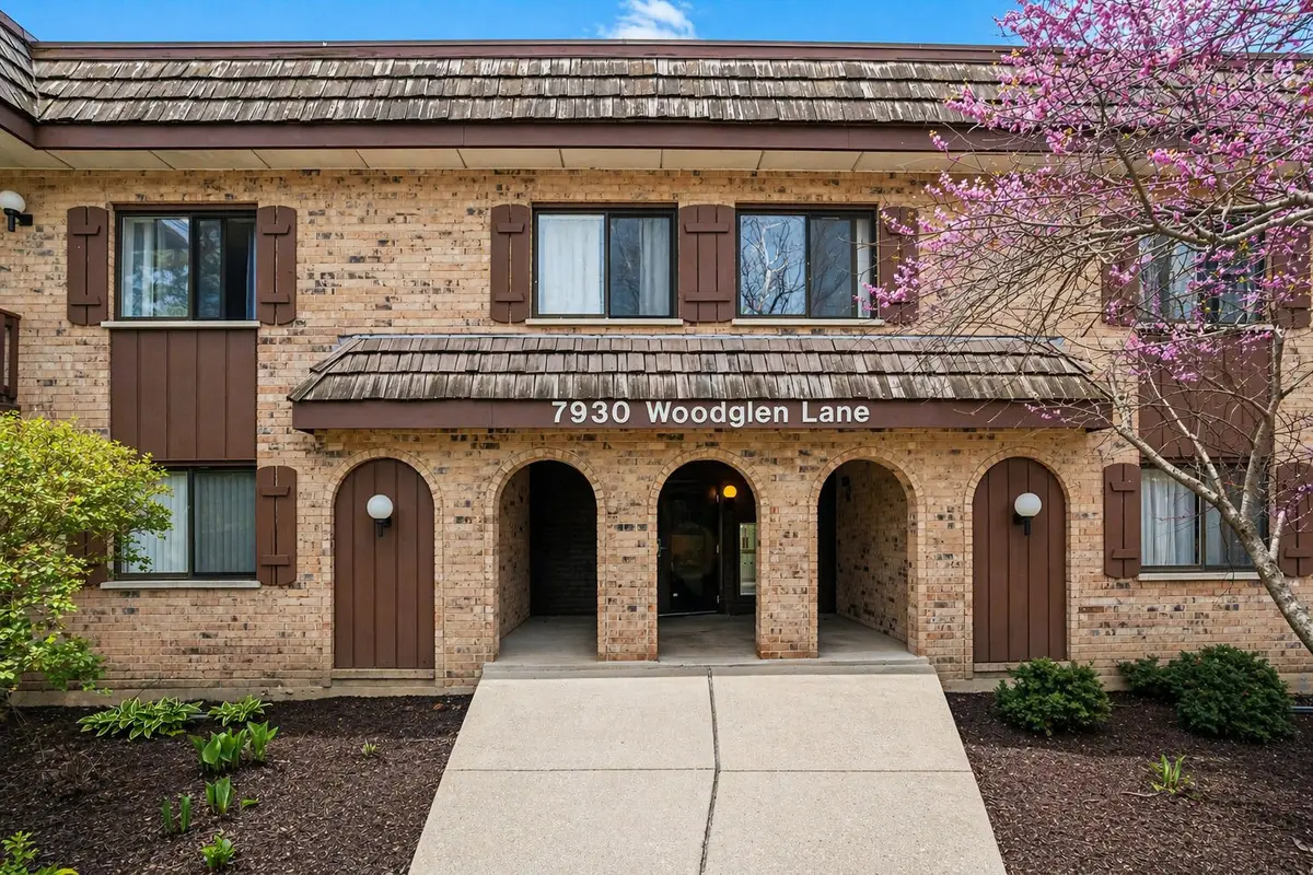7930 Woodglen Lane #209, Downers Grove, IL 60516 - #1