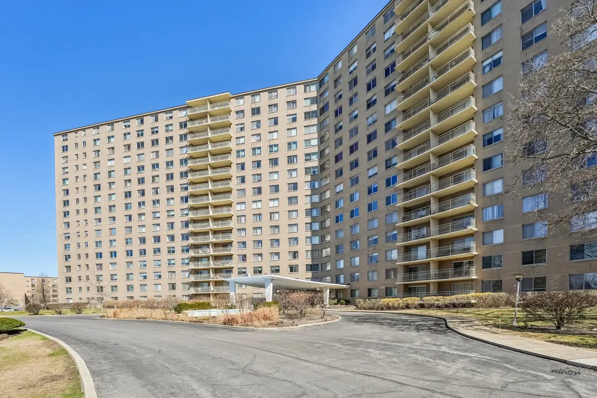 7061 N Kedzie Avenue #1010, Chicago, IL 60645 - #1