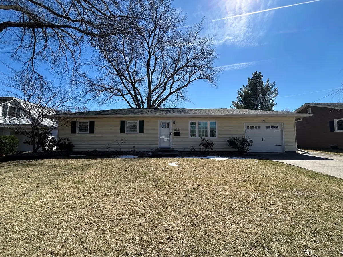 430 26th Avenue, East Moline, IL 61244 - #1