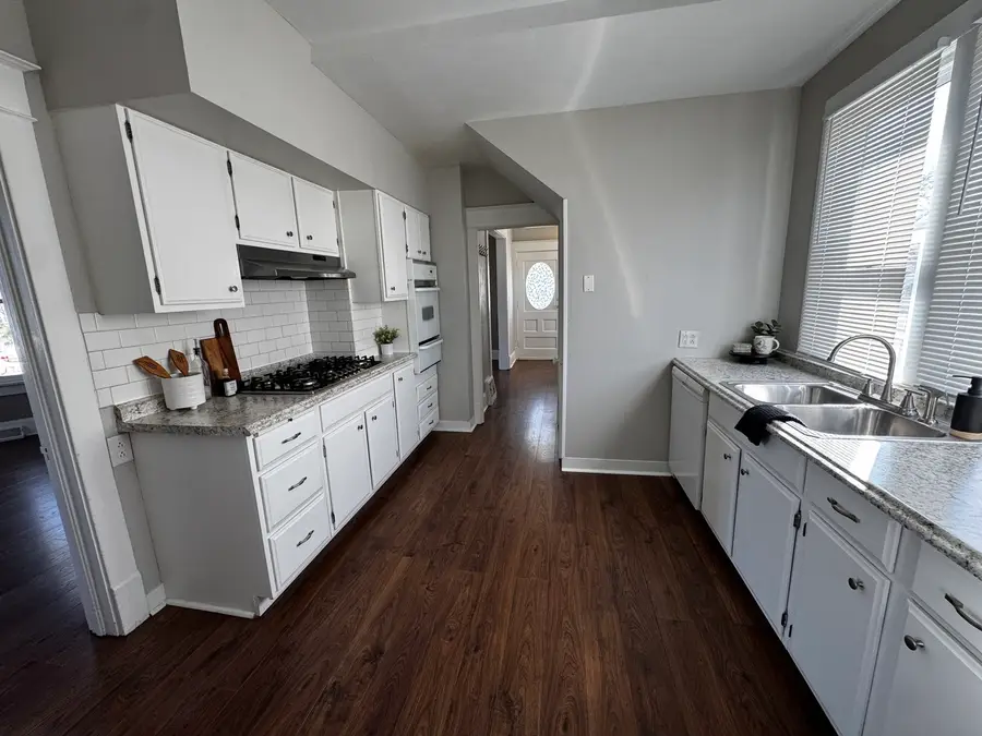 1431 29th Avenue, Moline, IL 61265 - #3