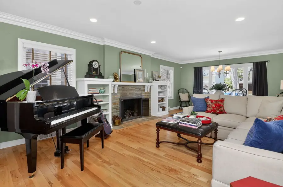 210 Woodward Avenue, Geneva, IL 60134 - #3