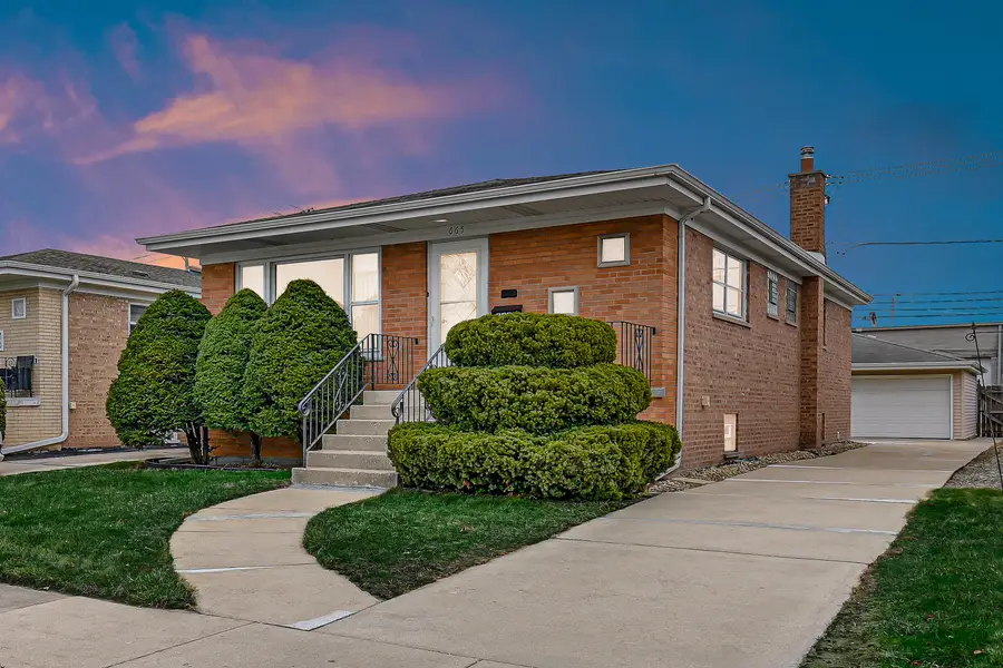 665 Hoxie Avenue, Calumet City, IL 60409 - #2