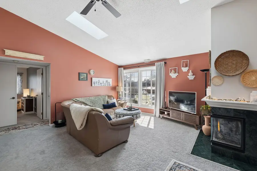 462 S President Street #302, Carol Stream, IL 60188 - #2