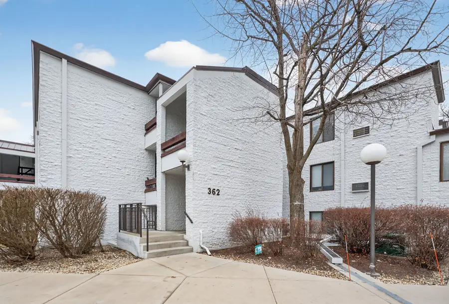 362 W Miner Street #1A, Arlington Heights, IL 60005 - #2