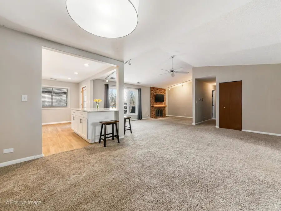 176 Grove Avenue #C, Des Plaines, IL 60016 - #3