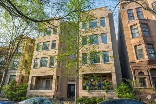 630 W Wellington Avenue #1E, Chicago, IL 60657
