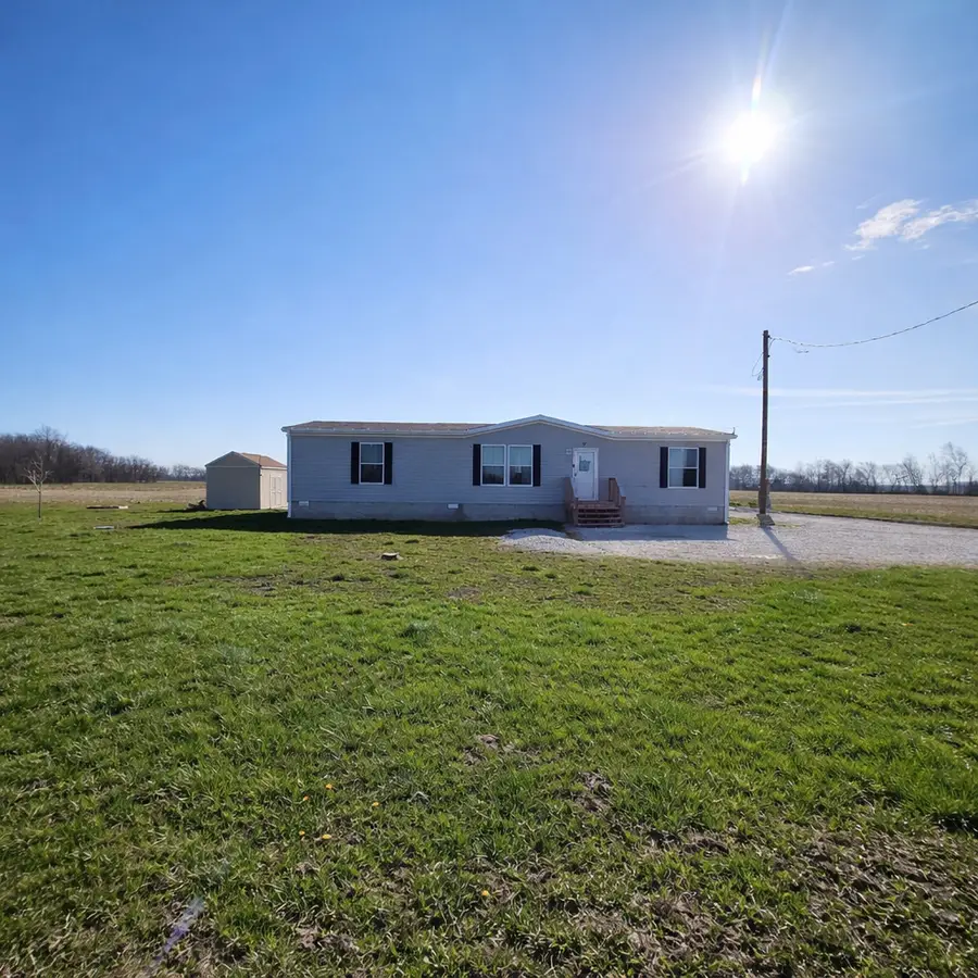 9196 N Riddle Lane, Ashley, IL 62808 - #2