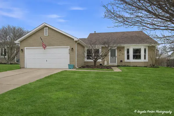 4704 Hartland Trail, McHenry, IL 60050